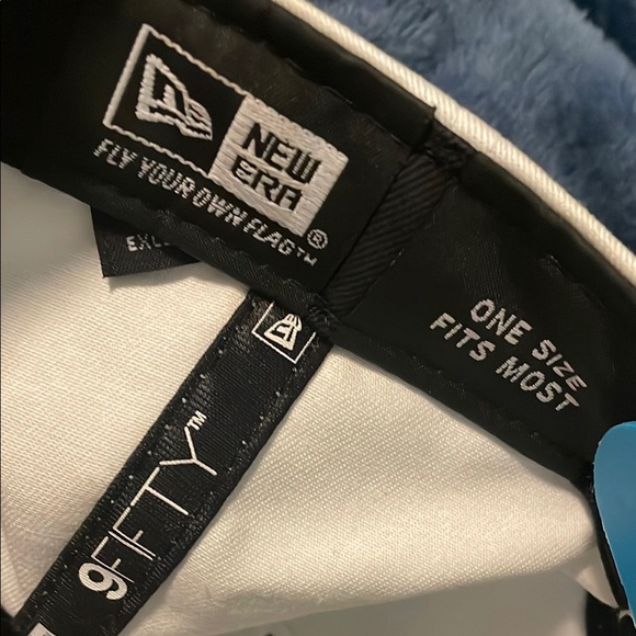 Chicago Bulls Snapback Hat - Picture 8 of 9